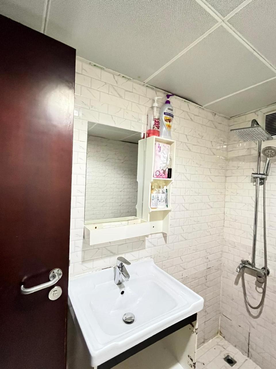 Tanih Place Abou Dabi Extérieur photo